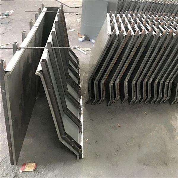 防撞墙钢模具生产需要