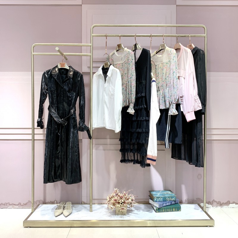 伊芙丽秋折扣店女装品牌 马克华菲女装直播货源渠道