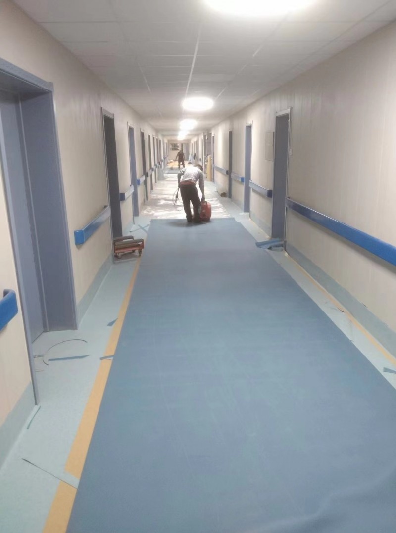 pvc地胶学校医院塑胶地板防滑防火防水加厚耐车间pvc地板