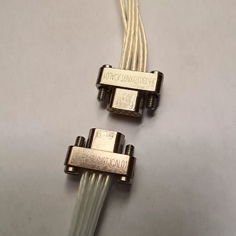 9P低插拔力系J30JZ/XN9TJCAL01压接矩形连接器